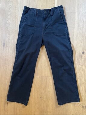 Levi’s Cropped Straight Leg Pants